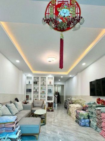 Nhà 2 tầng  dt 68m2  trường chinh  tây thạnh tân phú 7125635