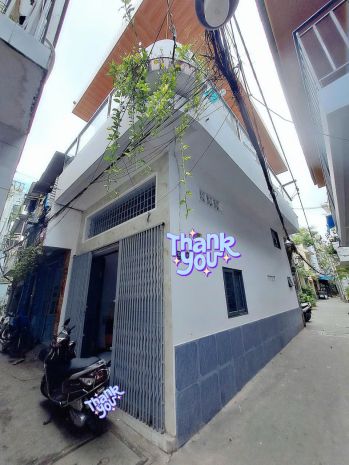 Nhà mới tinh  hẻm ô tô  căn góc 2 mặt thoáng  lạc long 7125840