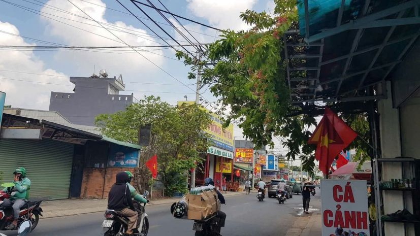 Mặt tiền 25x100 phan văn hớn  vị trí vàng làm gì cũng 7125989