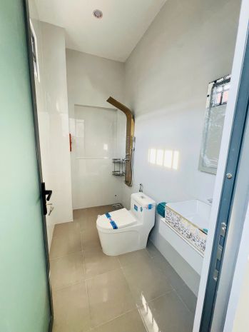 Căn góc nguyễn chí thanh nhà trệt lầu có sân xe hơi giá 2,98 7127580