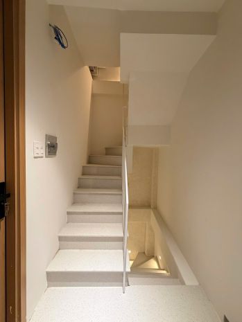 Nhà phố hiện đại  1 trệt 2 lầu  trung tâm thủ dầu một 7130812