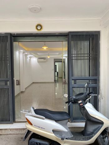 Cho thuê nhà ngõ ô tô thái hà 48m² x 3 tầng, 3pn, 3vs, full 7130926