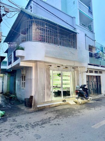 Nhà góc 2 tầng mặt tiền chợ ba đình p.chánh hưng p10q8. 7131561