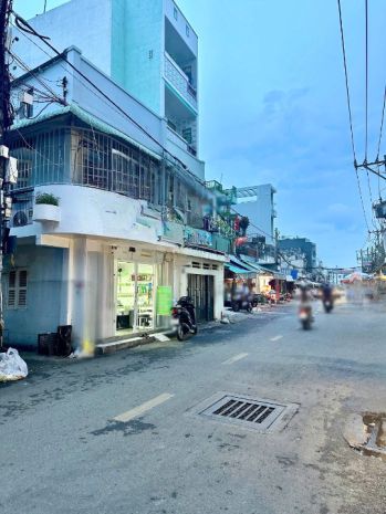 Nhà góc 2 tầng mặt tiền chợ ba đình p.chánh hưng p10q8. 7131564