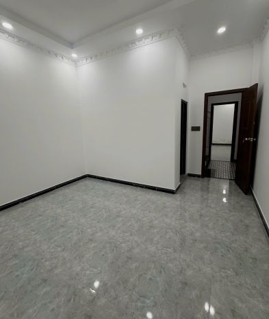 Bán nhà tân cổ điển gần ubnd xã phước lý  cần giuộc, long 7131625