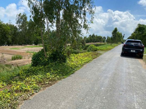 Chính chủ cần bán gấp lô đất vị trí đẹp tại tân hưng long an 7132323