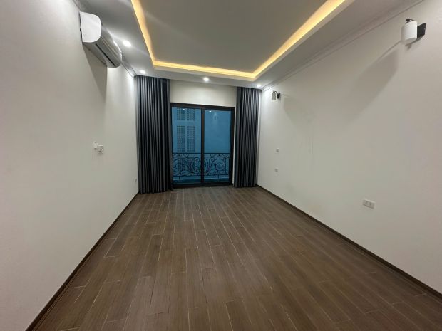 Bán nhà bát khối long biên dt 54m2 vài bước ra ô tô tránh 7132435