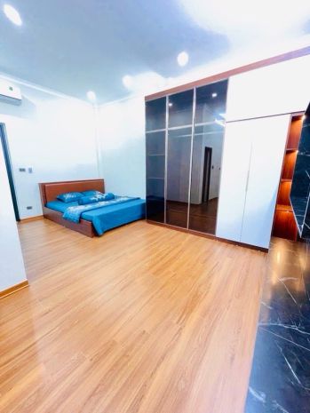 Bán nhà giải phóng, căn biệt phủ sang trọng, sân vườn 7132491