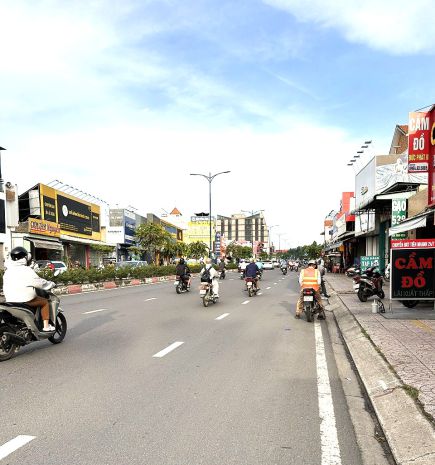 Nhà  5 tầng-dt sàn hơn 208m2,hxh ngay lê văn việt-hoàng hữu 7133098