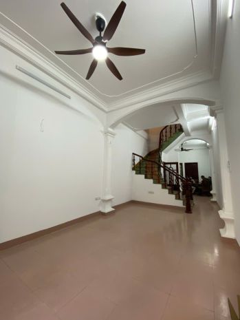 Bán nhà nguyễn văn cừ  trung tâm long biên  62m²  chỉ 9.5 7133984