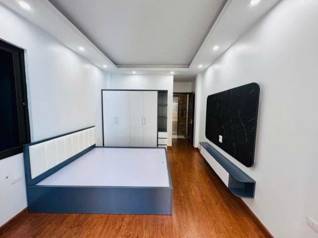 Víp hoàng hoa thám- 45m 6t nhỉnh 12 tỷ- nhà mới- thang 7134641