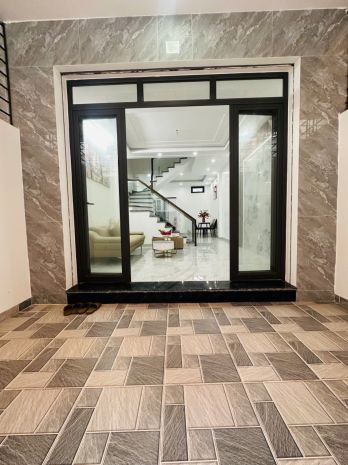 Bán nhà 3 tầng độc lập khung cột, sân cổng riêng tại đồng 7134814