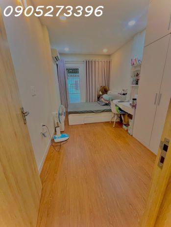 Nhà mới phú nhuận giáp quận 3 và quận 1, 2 căn ra mặt tiền, 7135945