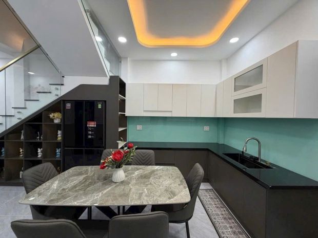 Q7- lô góc thoáng mát view mộng mơ 2 tầng, ngang lớn 6m 7136709