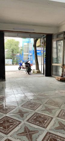 Cho thuê nhà cửa hàng kinh doanh tại mặt đường quốc lộ 10 - 7136787