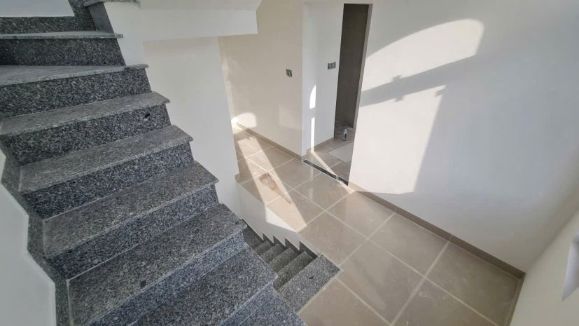 Bán nhà góc 2 mặt tiền đường lê chân và âu cơ  trung tâm 7136903