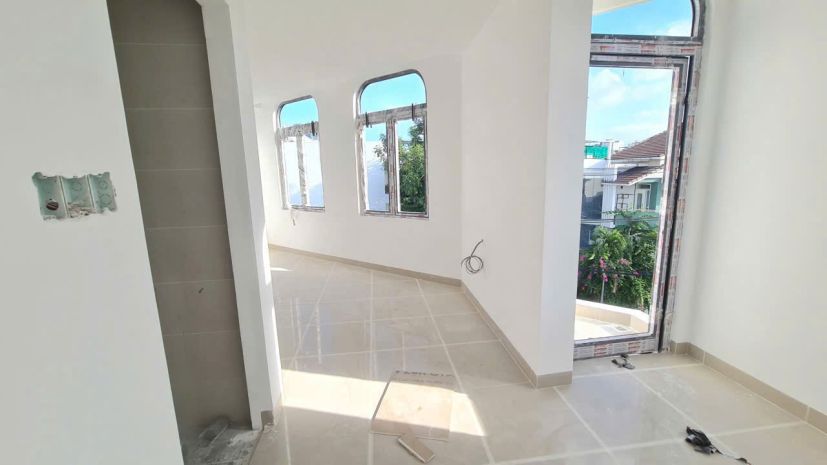 Bán nhà góc 2 mặt tiền đường lê chân và âu cơ  trung tâm 7136904