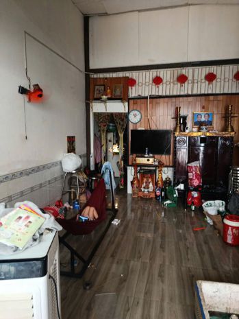 Nhà giá tốt gần đường xe hơi  khu tiện ích đủ đầy -phạm 7137954