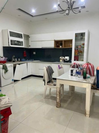 Nhà đẹp 2 tầng - gần biển thanh bình - đường trần cao vân - 7138203