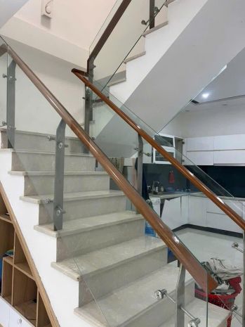 Nhà đẹp 2 tầng - gần biển thanh bình - đường trần cao vân - 7138204