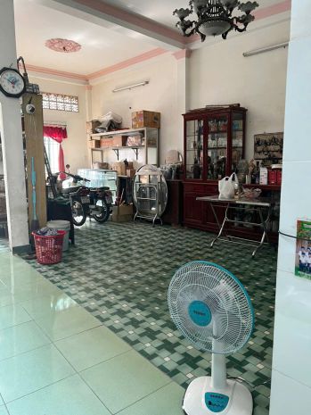 Nhà 3 tầng nh l 7m mặt tiền phạm thế hiển số lẻ p6q8. giá 7138620