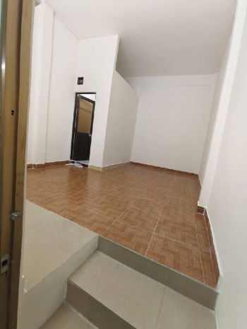 Hẻm xe hơi âu dương lân, nhà nở hậu, 3pn, shr hoàn công 7140004