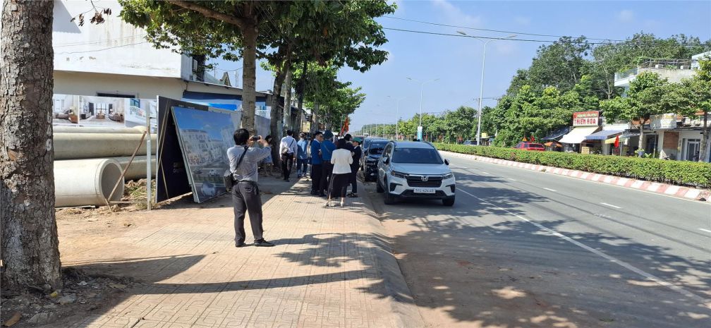 Nhà phố gia khải  mặt tiền hùng vương, đối diện kcn rạch 7140361