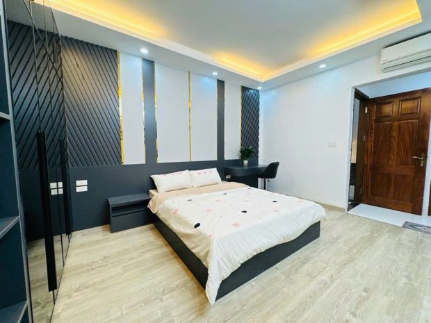 Bán nhà bồ đề long biên,10m oto tránh, ngõ nông,nở hậu,view 7142112