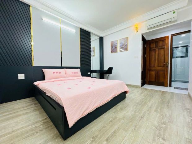 Bán nhà bồ đề long biên,10m oto tránh, ngõ nông,nở hậu,view 7142113