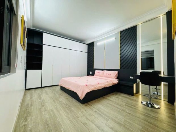 Bán nhà bồ đề long biên,10m oto tránh, ngõ nông,nở hậu,view 7142115