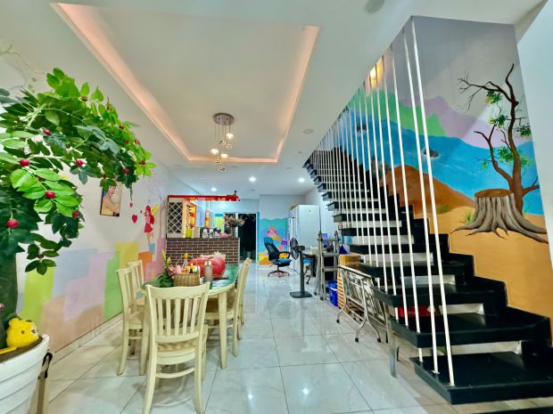 Bán nhà mặt tiền mai hắc đế phường 15 q8 , 144m2 , 
4 lầu, 7143549