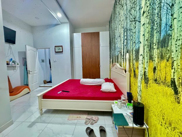 Bán nhà mặt tiền mai hắc đế phường 15 q8 , 144m2 , 
4 lầu, 7143552