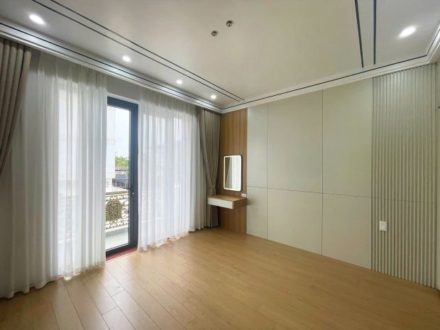 Cần bán nhà mới 5 tầng có thang máy  tuyến 2 lê hồng phong 7143634