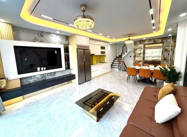 Phố ngọc thuỵ  nhà mới tinh 6 tầng  - dt 47m - mt 4,6m 7145879