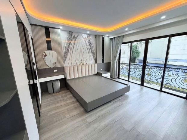 Phố ngọc thuỵ  nhà mới tinh 6 tầng  - dt 47m - mt 4,6m 7145881