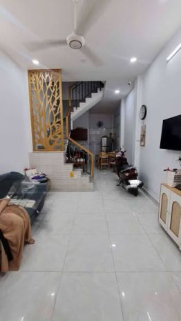 Nhà hxh đường lý thái tổ phường 9 quận 10 cũ. 7147551