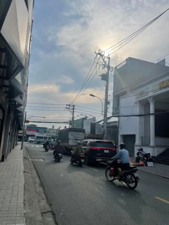 Ban nha măt tiên 1 hâm 6 lâu 25x25m gia 55 ty 7147629