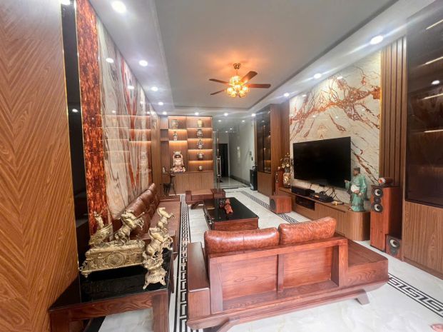 Bán nhà đẹp ô tô đỗ cổng vào nhà full nội thất ngọc thuỵ 7148503