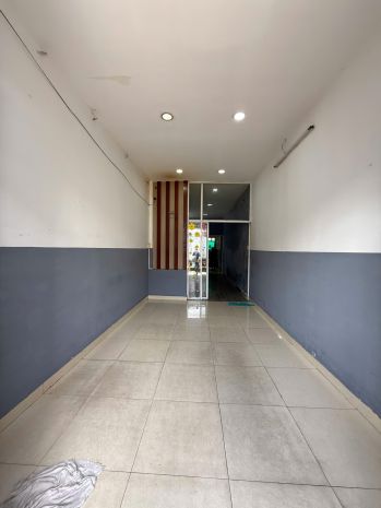 Nhà 2 tầng nở hậu hẻm xe tải c4 phạm hùng bình hưng - bình 7149912