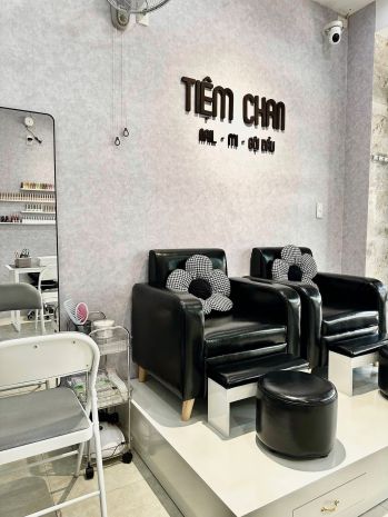 Có việc gia đình nên e cần sang quán nail gội, mặt bằng 7150316