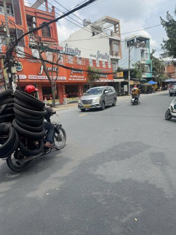 Gấp ngộp bank 25 tỷ gấp bán chdv mặt tiền tống văn hên p 15 7150701