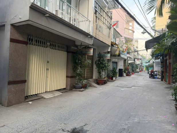 Chính chủ cho thuê nhà nguyên căn đường đặng chất, q8 7150721