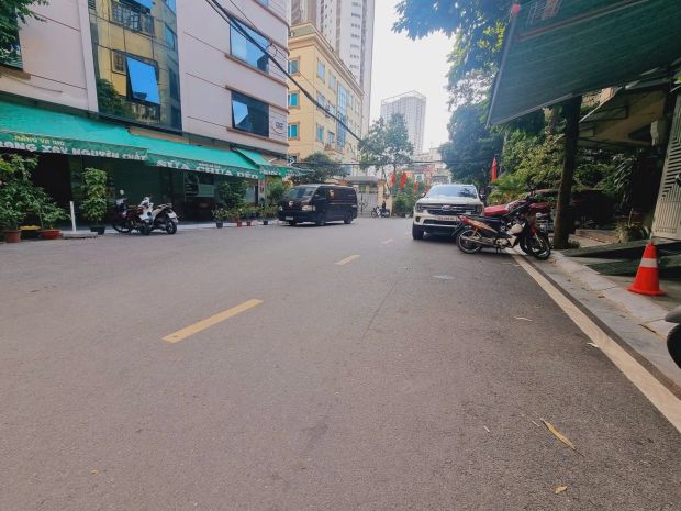 Bán nhà 6 tầng phố vip cầu giấy đầu phố trung kính-kinh 7151514