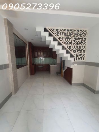 Xe hơi đậu sát nhà 3.6 tỷ dt 30m2. - trệt, 1 lửng, 2pn nhà 7151576