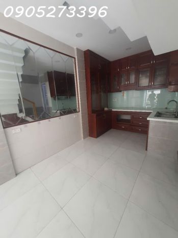 Xe hơi đậu sát nhà 3.6 tỷ dt 30m2. - trệt, 1 lửng, 2pn nhà 7151577