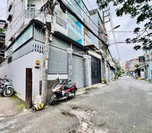 4 tầng 42m2 có 6 tỏi x lê hoàng phái phường 17 gò vấp tp. 7152482