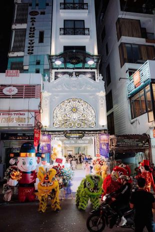 Siêu phẩm spa 8 tầng thông sàn thang máy  lô góc 3 mặt 7153780