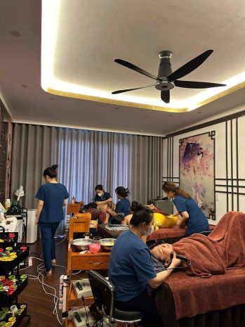 Siêu phẩm spa 8 tầng thông sàn thang máy  lô góc 3 mặt 7153782