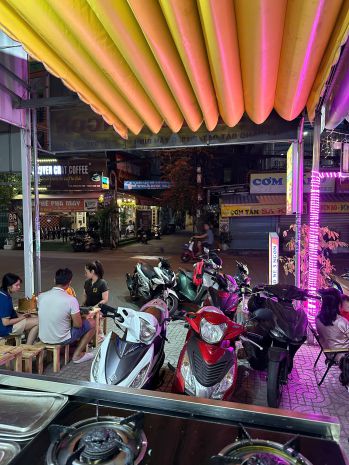 Sang nhượng quán bò né  quận tân bình , phường 15 vào là 7153867