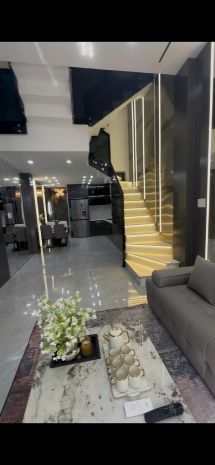 Nhà 3 tầng 3 mê đẹp  hẻm 5m ô tô tránh  điện biên phủ. 7153881